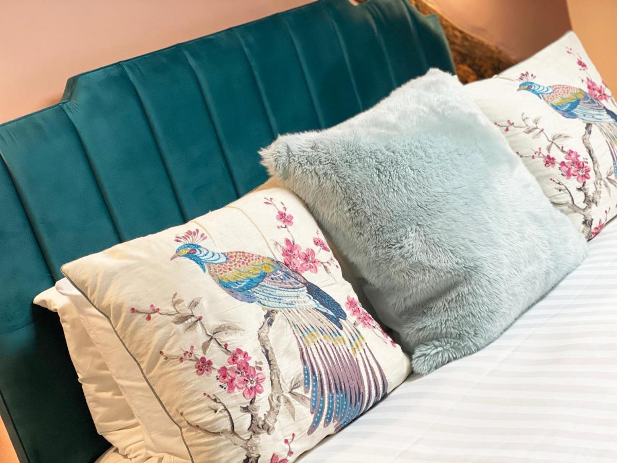 ホークスヘッド The Hive At Poppi-Red Bed & Breakfast エクステリア 写真