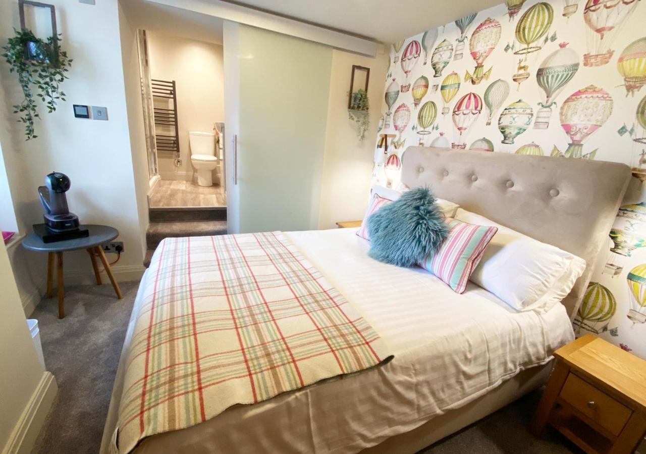 ホークスヘッド The Hive At Poppi-Red Bed & Breakfast エクステリア 写真