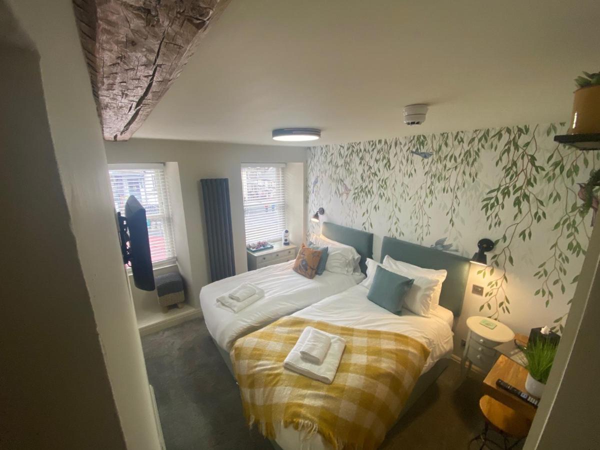 ホークスヘッド The Hive At Poppi-Red Bed & Breakfast エクステリア 写真